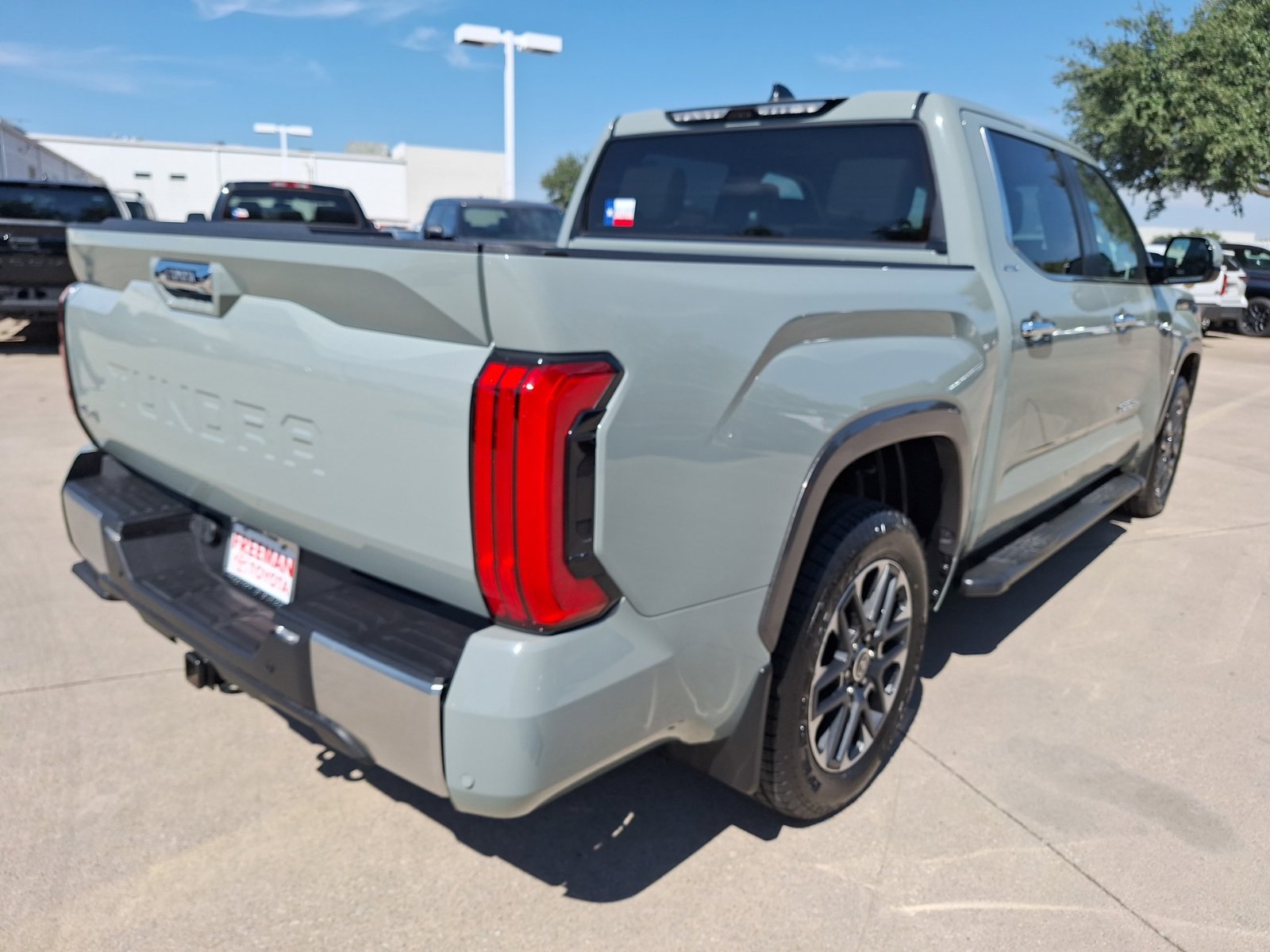 Used 2024 Toyota Tundra Limited w/ Power Package AWD/4WD image 6