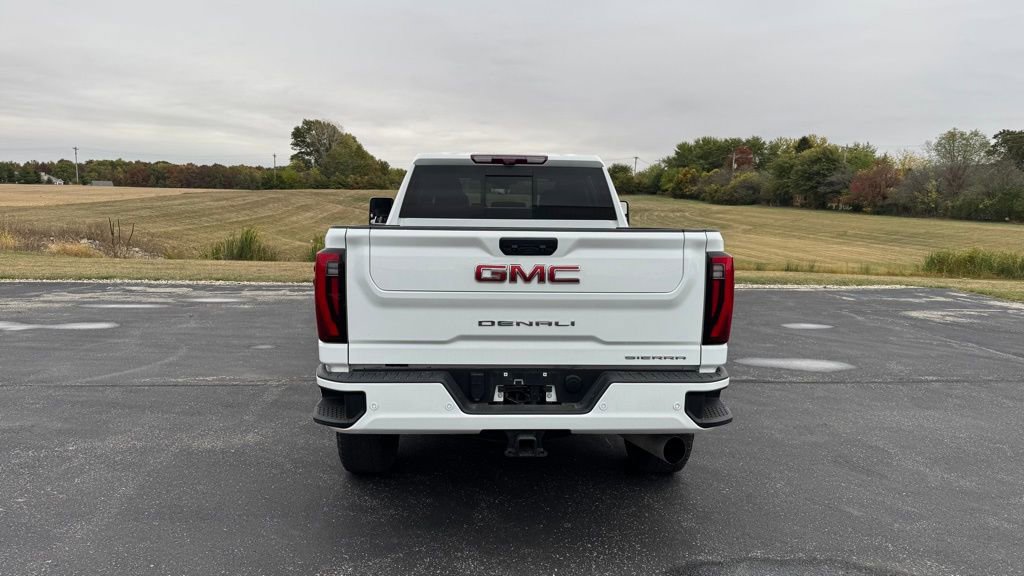Used 2024 GMC Sierra 2500 Denali w/ Technology Package AWD/4WD image 6