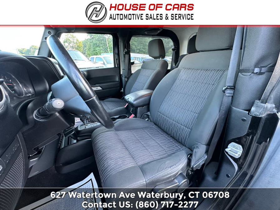 Used 2012 Jeep Wrangler Rubicon w/ Dual Top Group image 20
