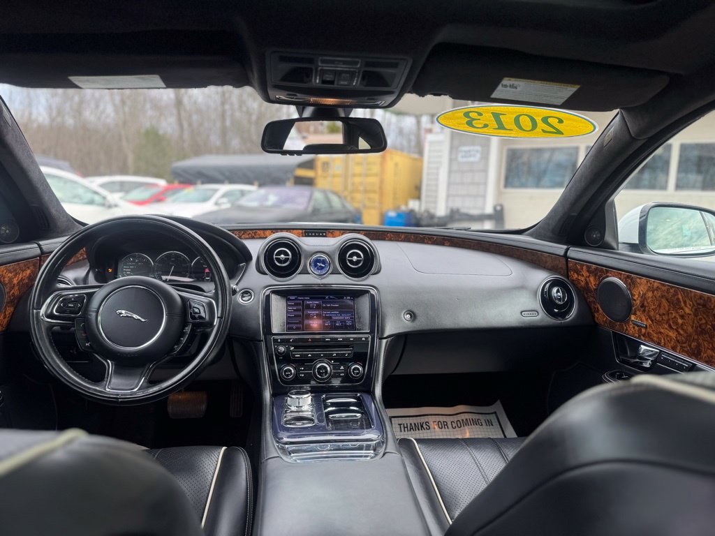 Used 2013 Jaguar XJ AWD image 27