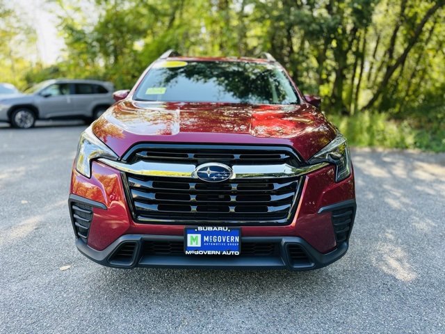 Used 2024 Subaru Ascent Premium w/ Convenience Package image 2