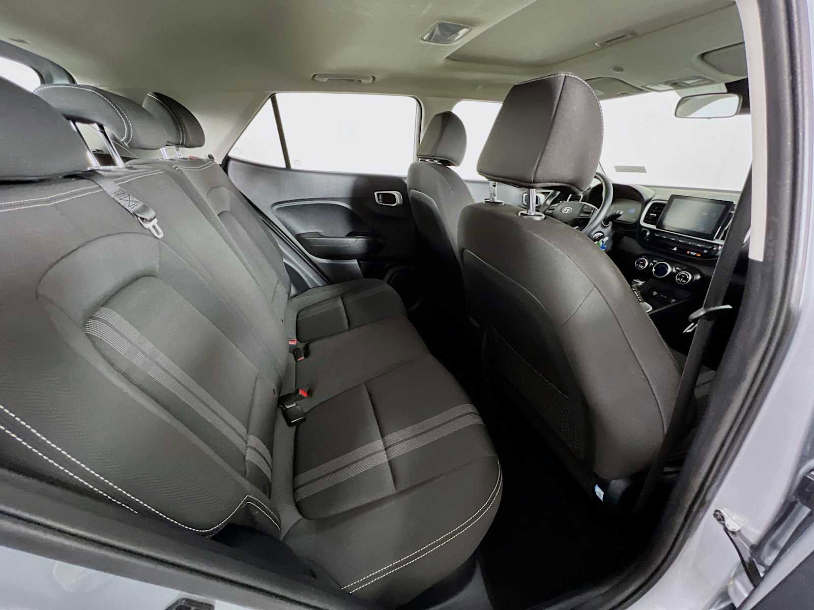 Certified 2023 Hyundai Venue SEL image 25