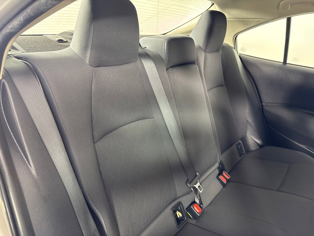 Used 2020 Toyota Corolla LE image 22