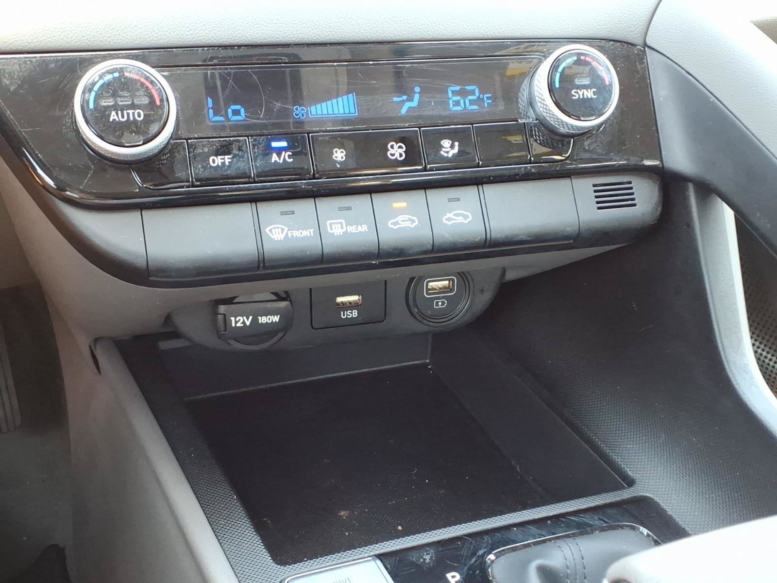 Certified 2023 Hyundai Elantra SEL FWD image 24