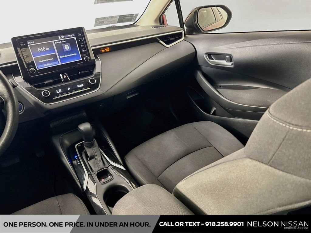 Used 2021 Toyota Corolla LE FWD image 21