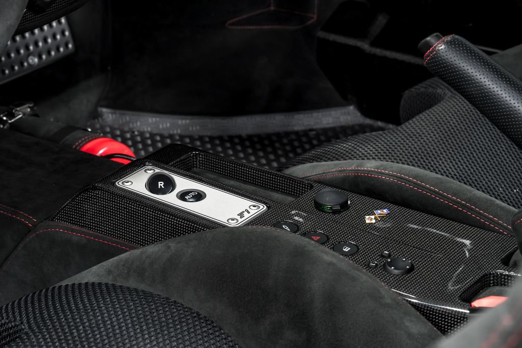 Used 2009 Ferrari F430 Scuderia RWD image 18