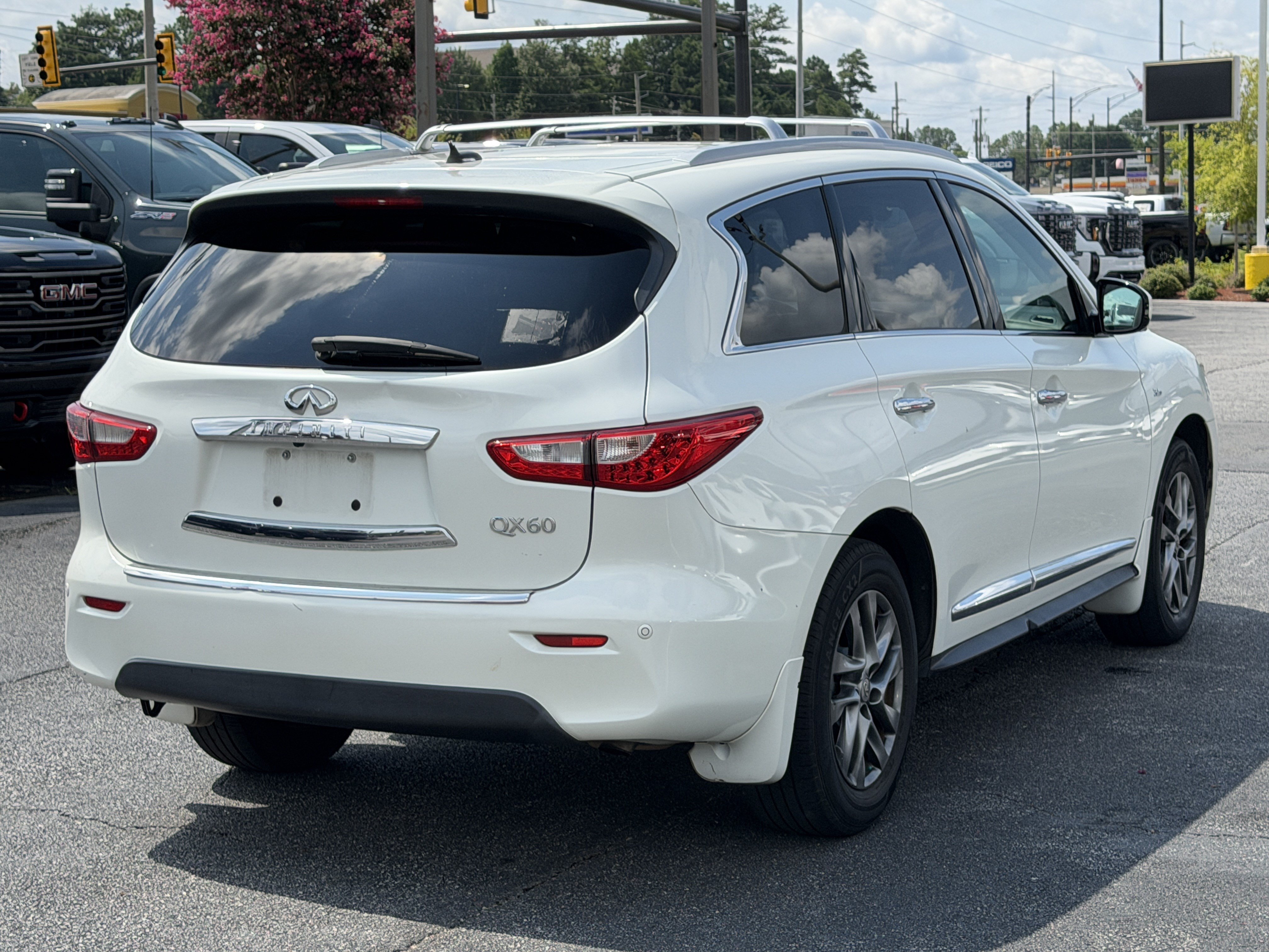Used 2015 INFINITI QX60 FWD w/ Premium Plus Package image 11