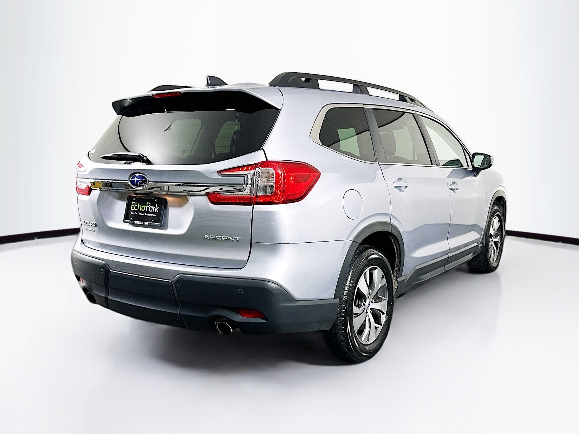 Used 2025 Subaru Ascent Premium image 9