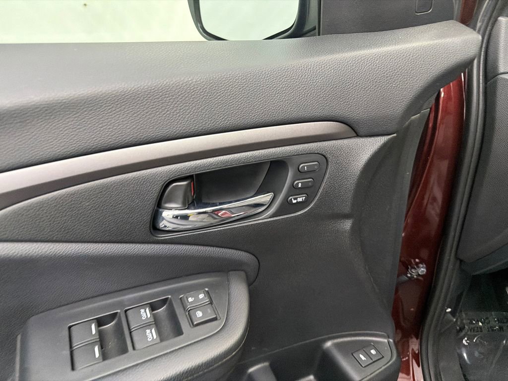 Used 2020 Honda Passport EX-L image 12