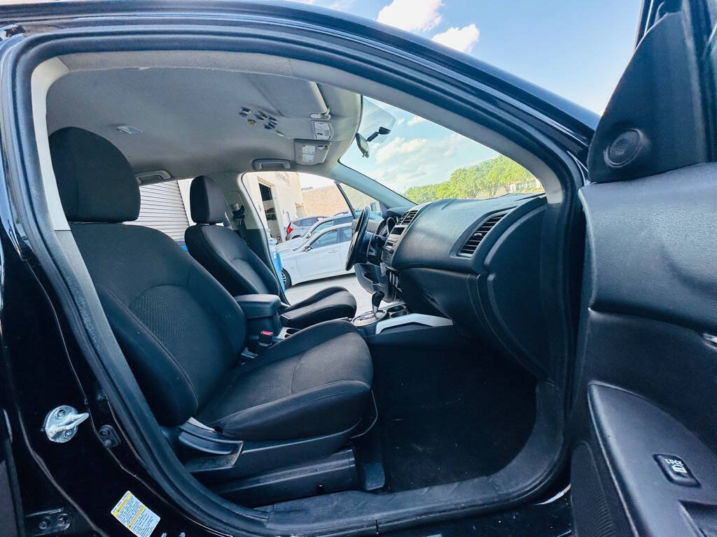 Used 2013 Mitsubishi Outlander Sport ES FWD image 19