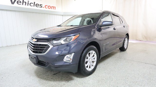 Used 2018 Chevrolet Equinox LT w/ Sun & Infotainment Package AWD/4WD image 2