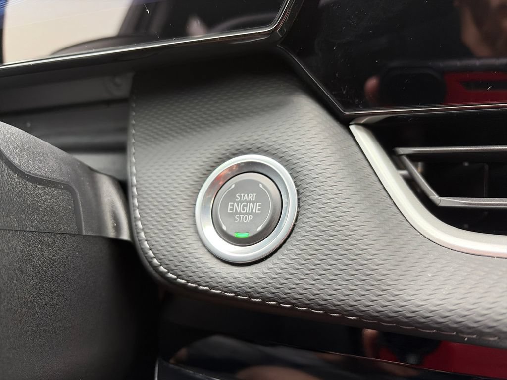 Used 2025 Chevrolet Equinox LT FWD image 31