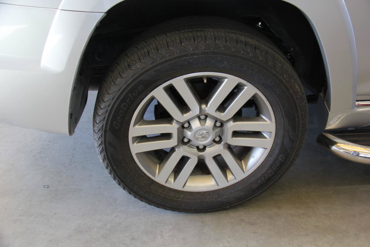 Used 2010 Toyota 4Runner SR5 RWD image 28