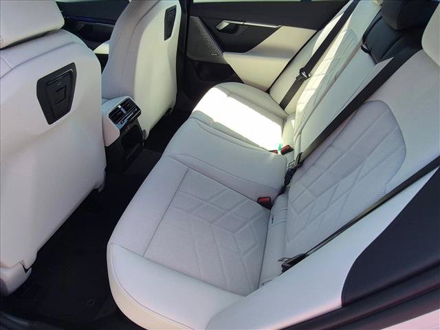 New 2027 BMW 530i RWD image 15