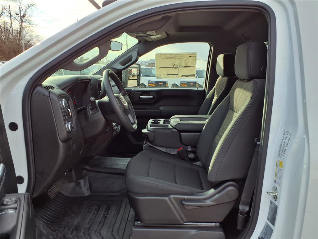 New 2026 GMC Sierra 3500 Pro w/ Convenience Package image 16