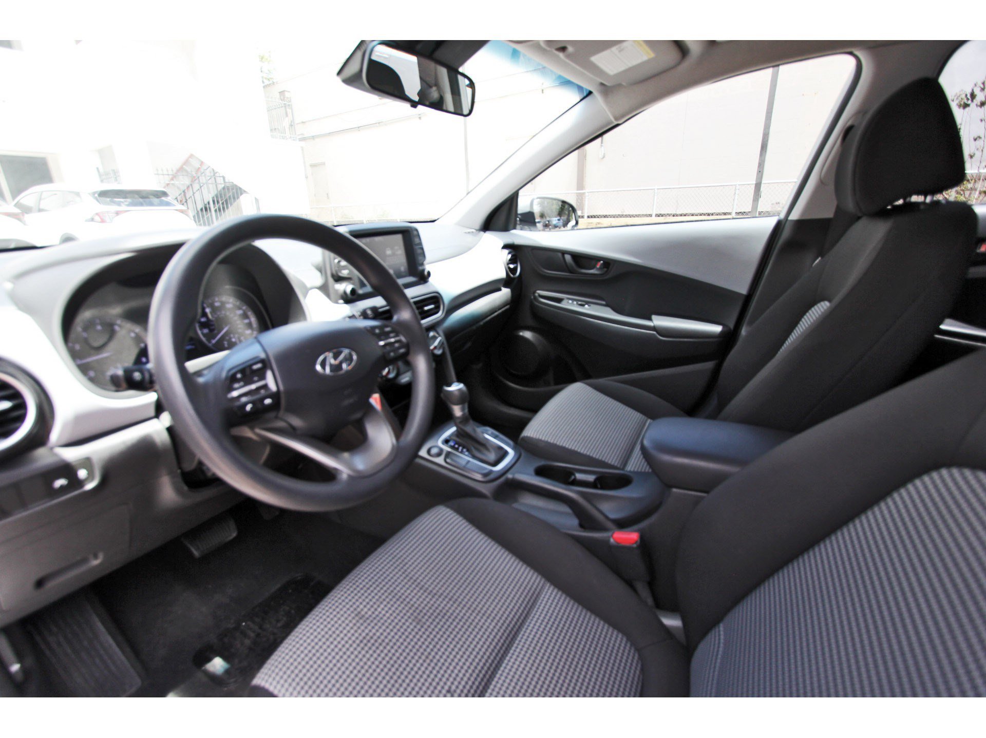 Used 2020 Hyundai Kona SE FWD image 31