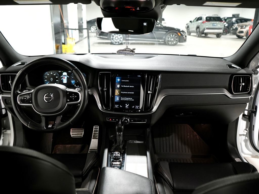 Used 2019 Volvo S60 T6 R-Design image 15