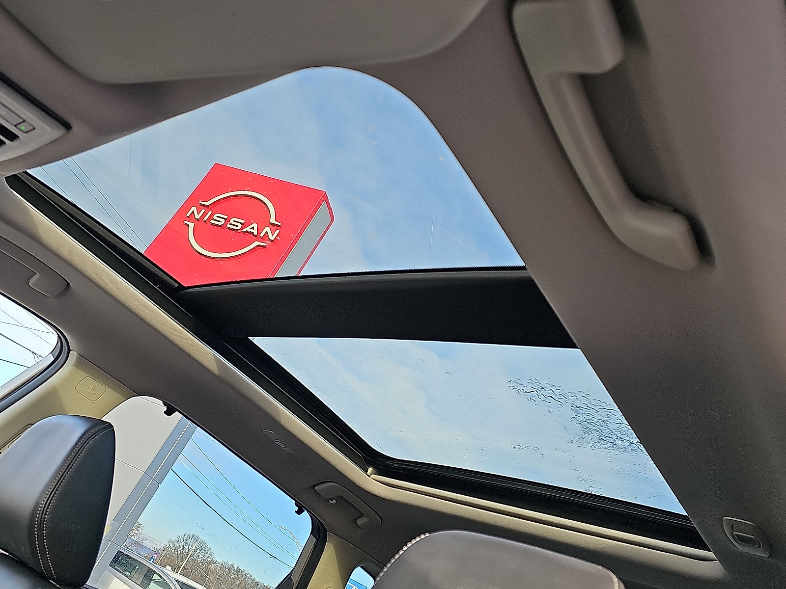 Certified 2021 Nissan Rogue SL w/ Premium Package image 15