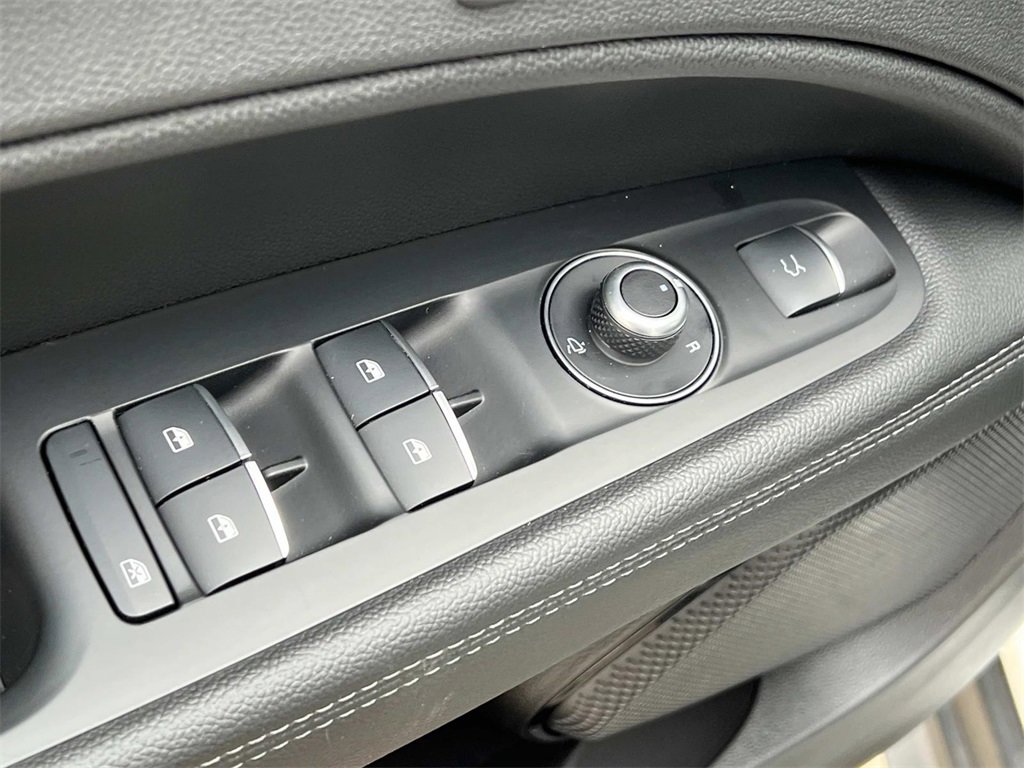 New 2025 Alfa Romeo Stelvio Sprint image 15