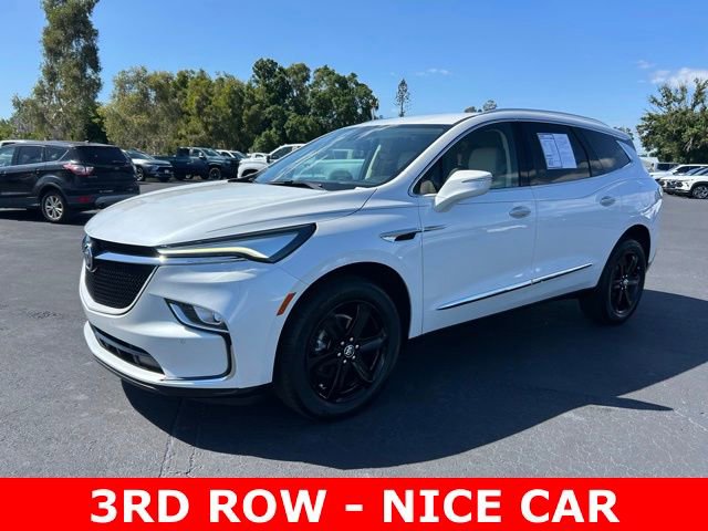 Used 2023 Buick Enclave Essence w/ Sport Touring Edition FWD image 3