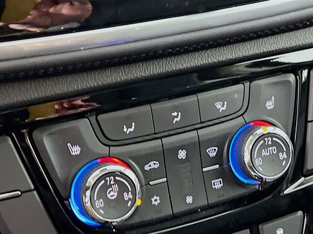 Used 2019 Buick Encore Essence image 18