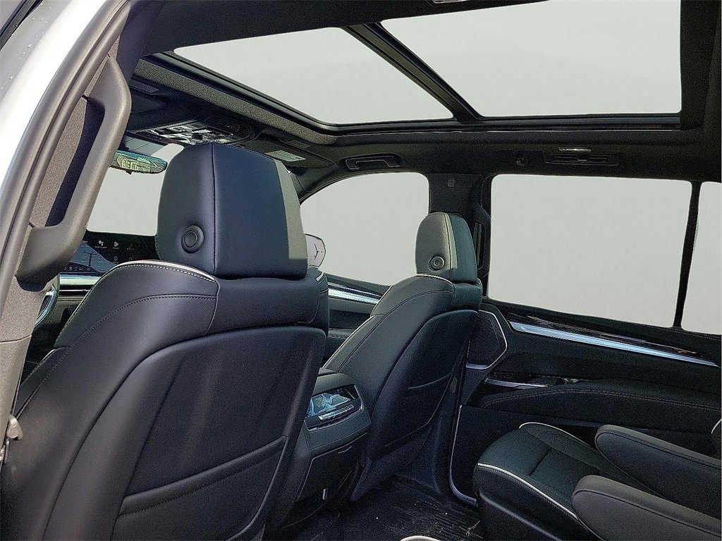 New 2026 Cadillac Escalade Sport w/ LPO, ONYX Package image 12