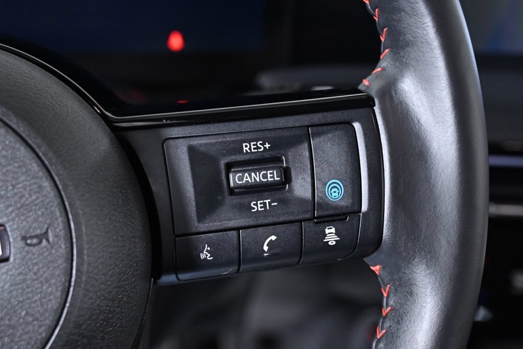 Certified 2025 Nissan Kicks SR AWD/4WD image 16