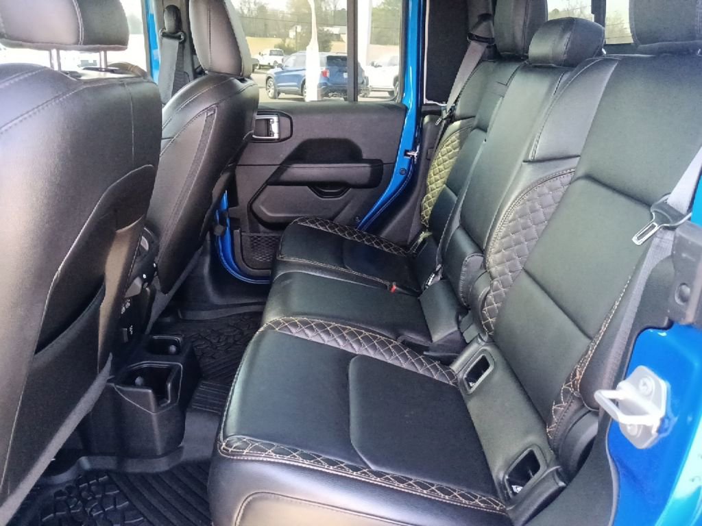 Used 2022 Jeep Gladiator Overland image 26