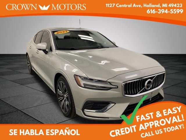 Used 2021 Volvo S60 T8 Inscription image 1