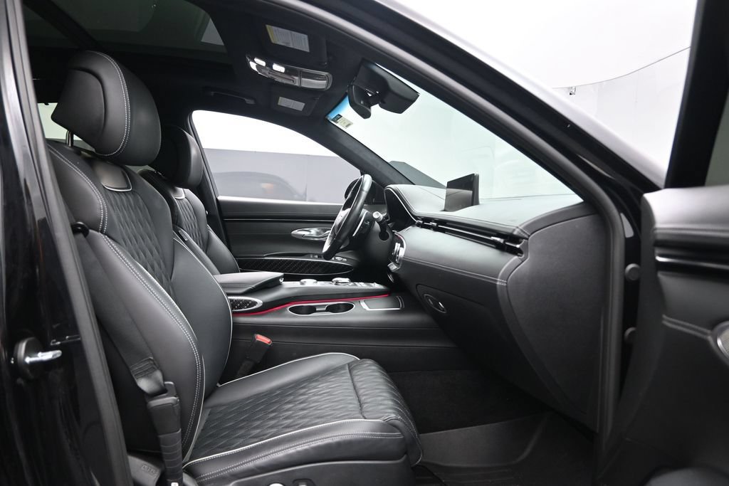 Used 2023 Genesis GV70 3.5T Sport w/ Sport Prestige Package AWD/4WD image 27