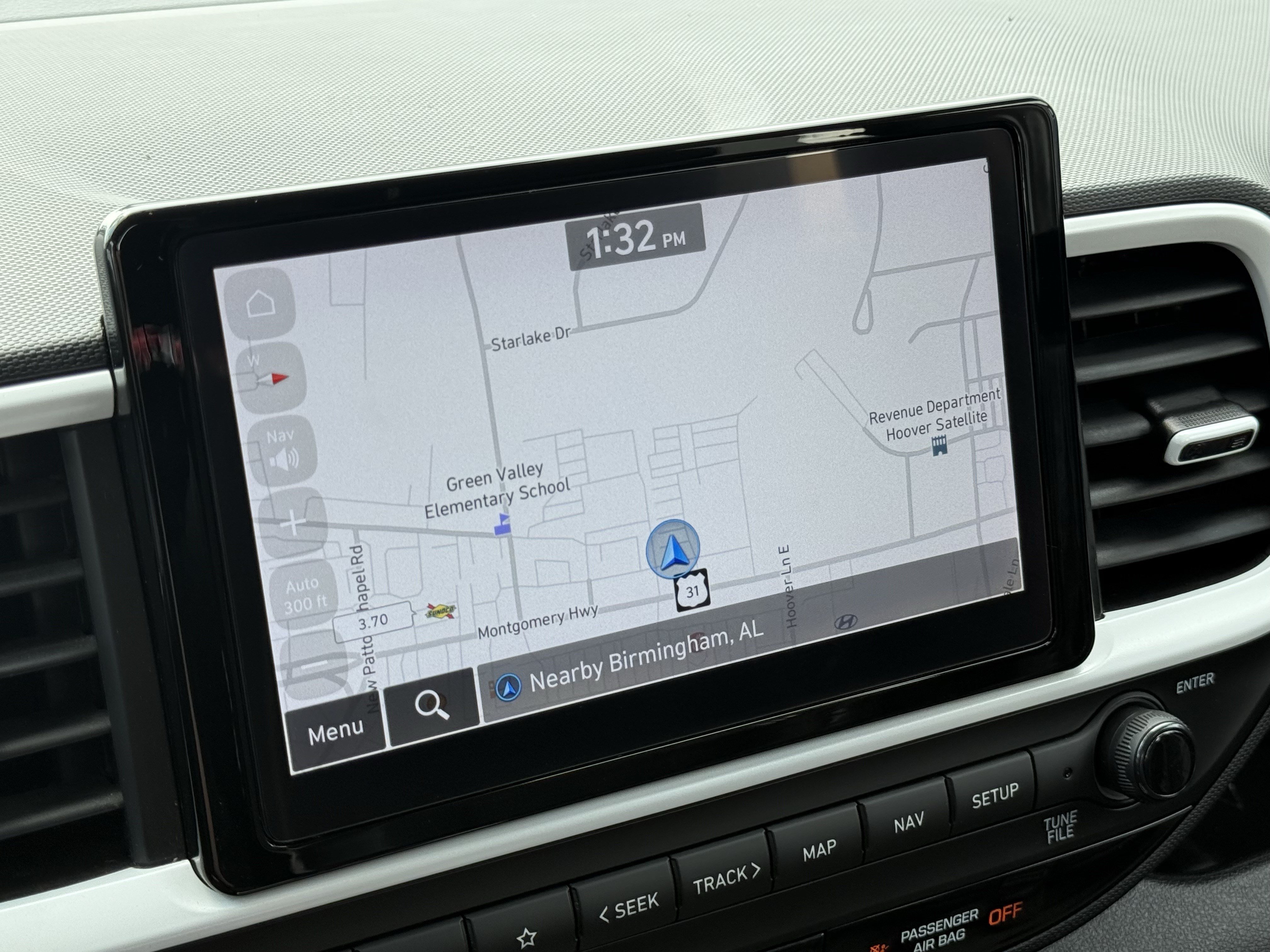 Used 2024 Hyundai Venue Limited FWD image 41