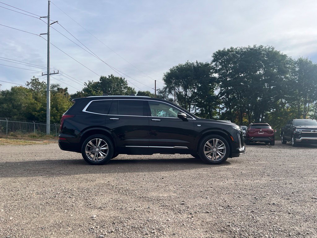 Used 2025 Cadillac XT6 Premium Luxury w/ LPO, Floor Liner Package AWD/4WD image 6