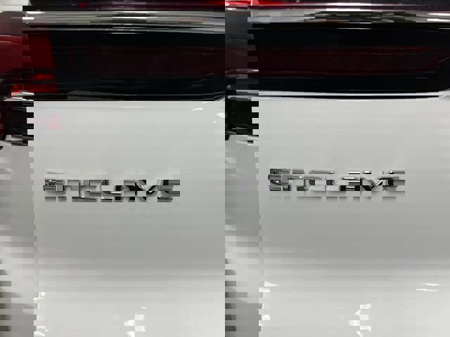 Certified 2026 Buick Enclave Preferred w/ LPO, Floor Liner Package image 32