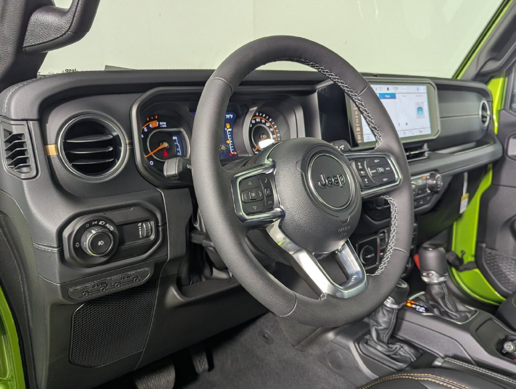 New 2026 Jeep Wrangler Unlimited Sahara AWD/4WD image 13