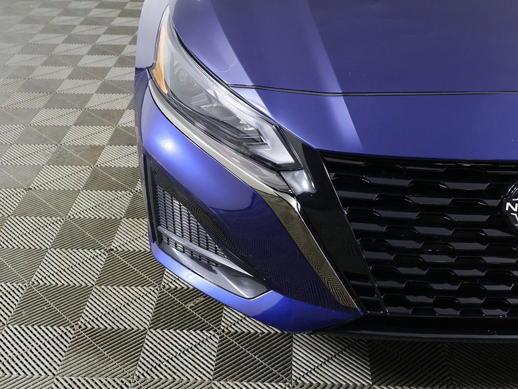 Used 2024 Nissan Altima 2.5 SR w/ SR Premium Package image 13