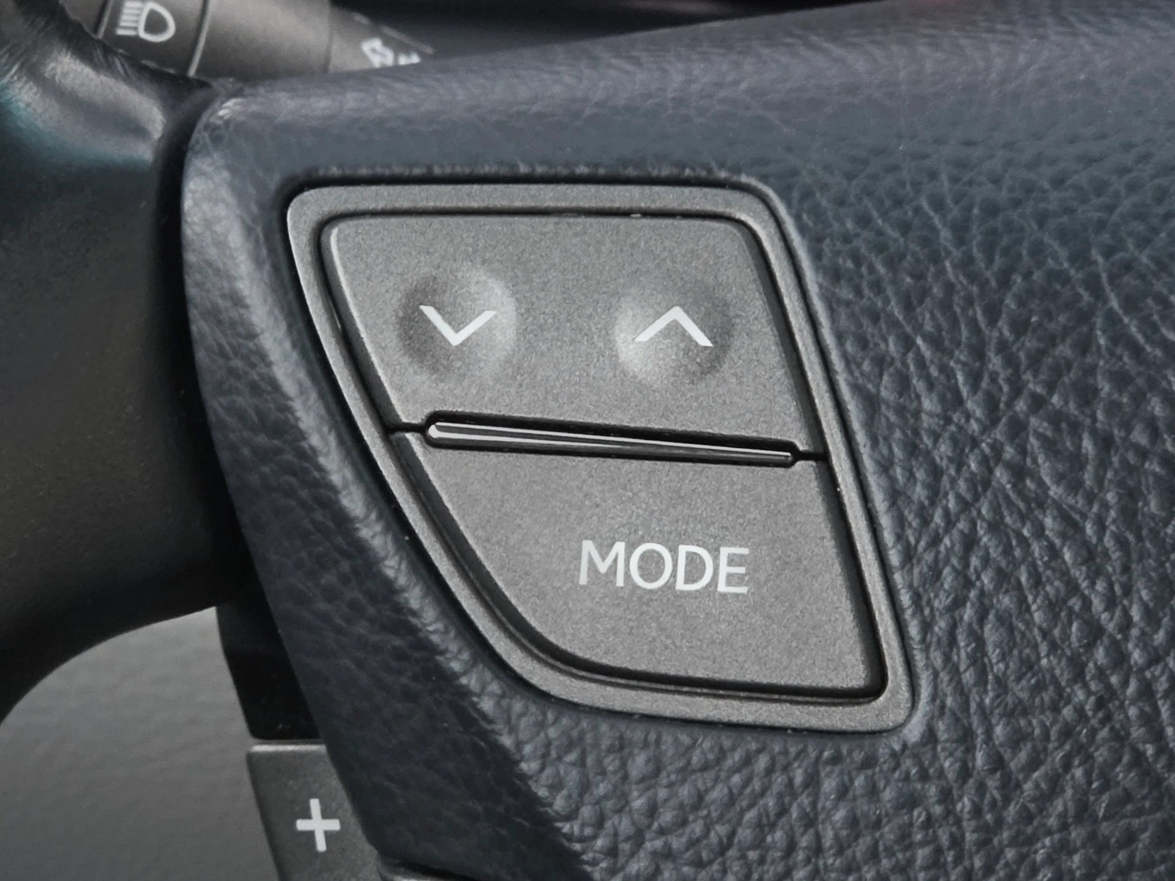 Used 2012 Lexus LS 460 w/ Luxury Value Edition RWD image 23
