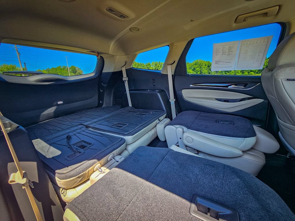 Used 2019 Buick Enclave Essence AWD/4WD image 36