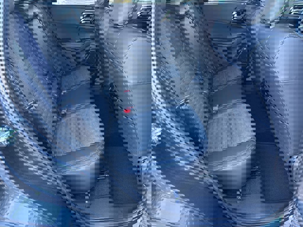 New 2025 Mitsubishi Outlander SE image 26