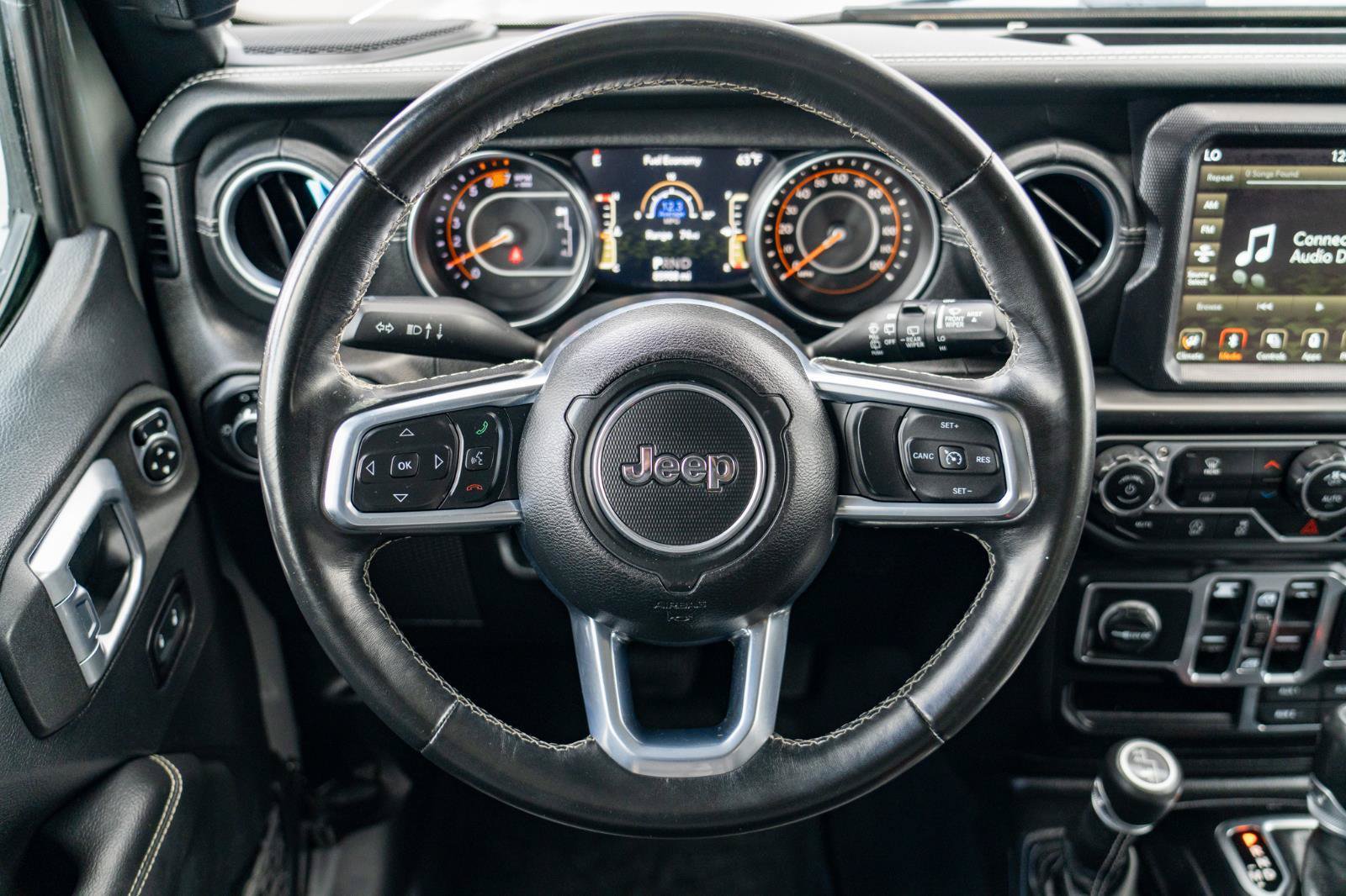 Used 2020 Jeep Wrangler Unlimited Sahara AWD/4WD image 20