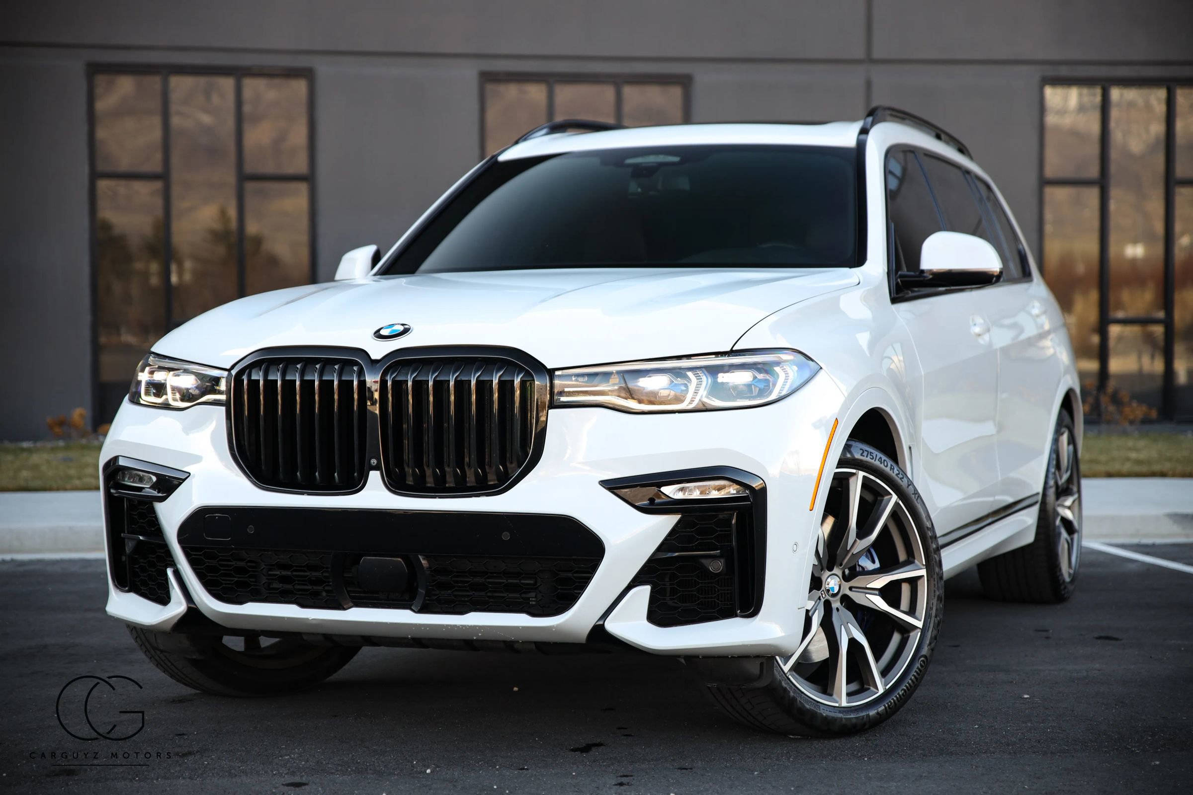 Used 2020 BMW X7 M50i w/ Dynamic Handling Package image 2