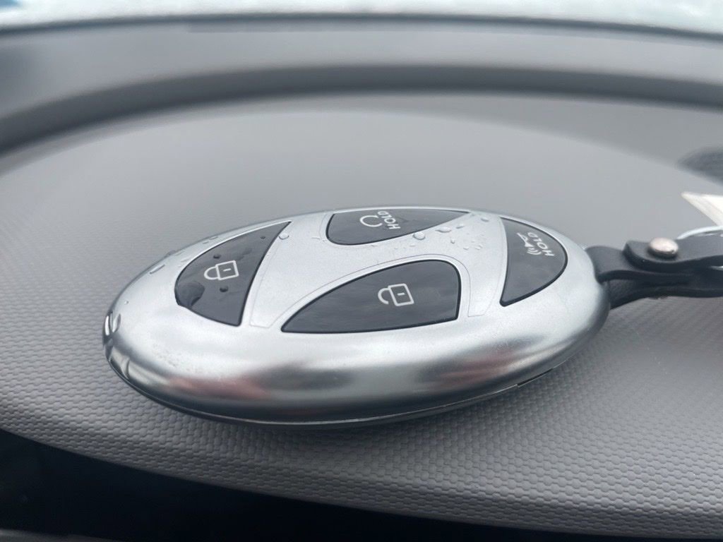 New 2024 Hyundai Elantra SEL w/ Convenience Package image 31