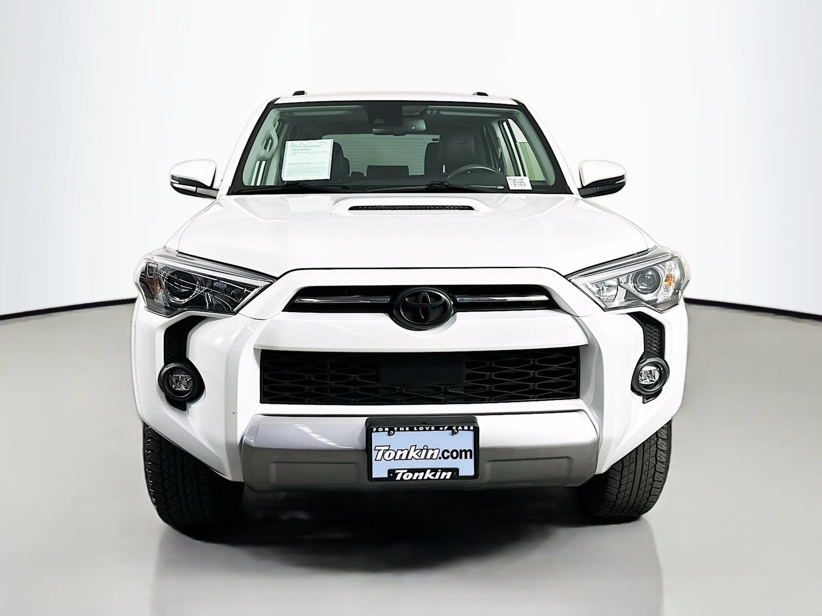 Certified 2024 Toyota 4Runner TRD Off-Road Premium w/ Moonroof Package AWD/4WD image 2