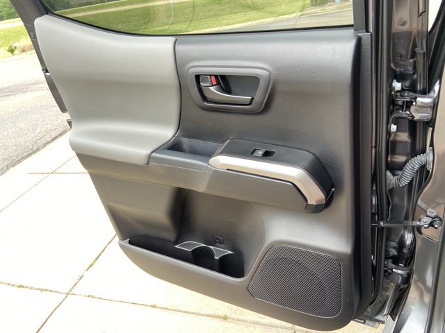 Used 2021 Toyota Tacoma SR5 image 48