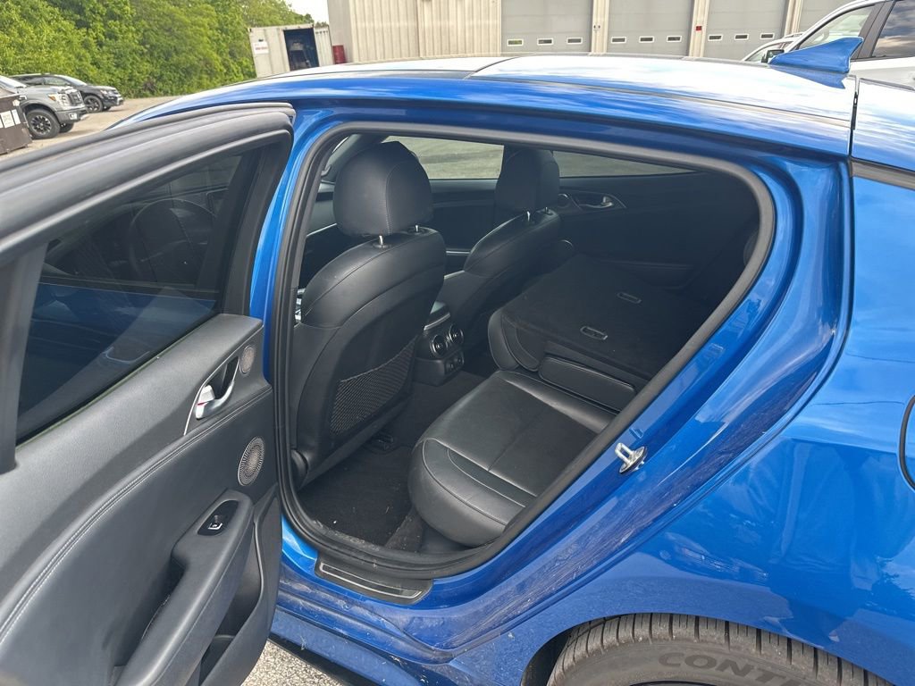 Used 2019 Kia Stinger GT1 RWD image 13