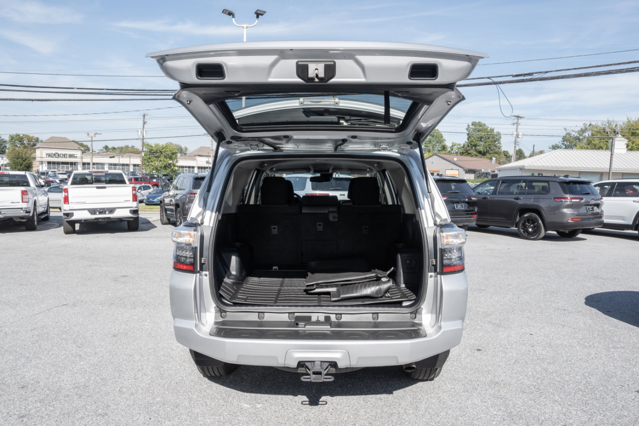 Used 2024 Toyota 4Runner SR5 image 21
