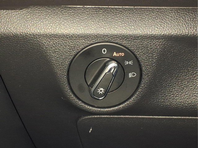 Certified 2023 Volkswagen Jetta Sport w/ IQ.Drive Package image 21