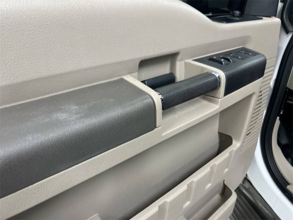 Used 2010 Ford F250 XL image 19