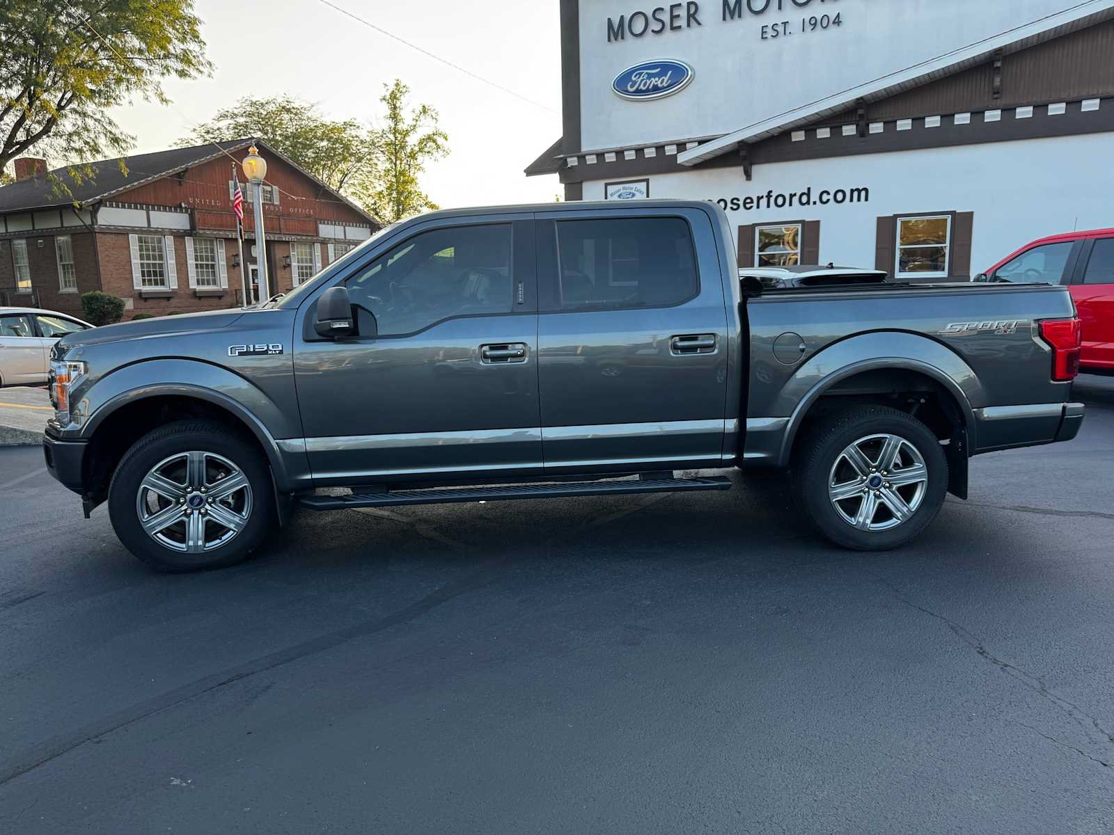 Used 2019 Ford F150 XLT w/ Equipment Group 302A Luxury AWD/4WD image 7