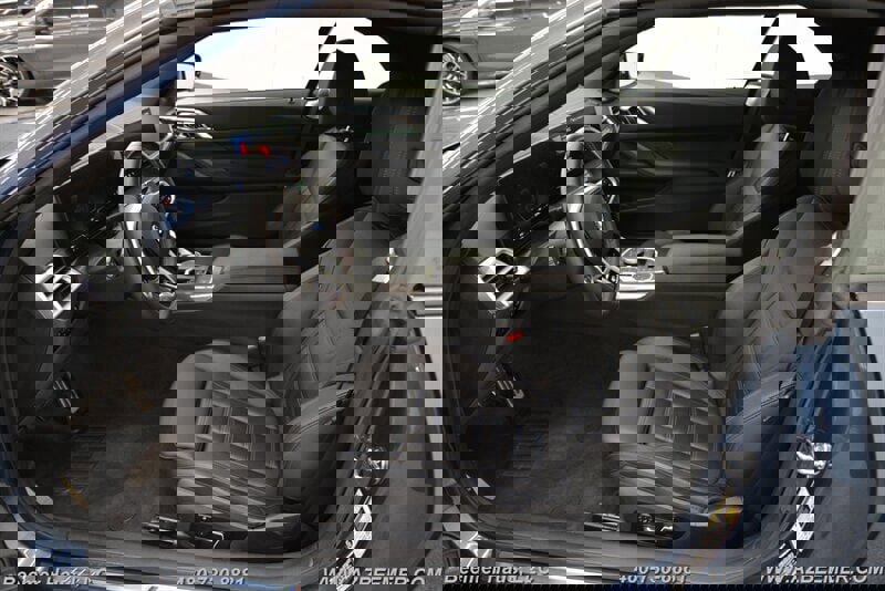 Used 2025 BMW M440i Convertible image 8