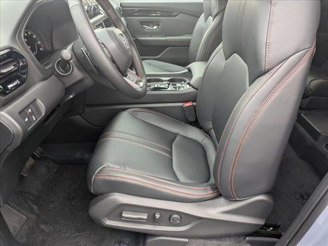 New 2025 Honda Pilot TrailSport image 4
